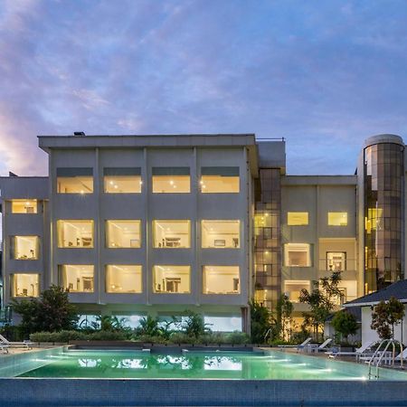 Blue Serene Resort Guruvāyūr Exterior foto